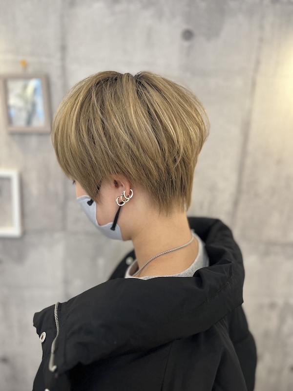 ショートヘア