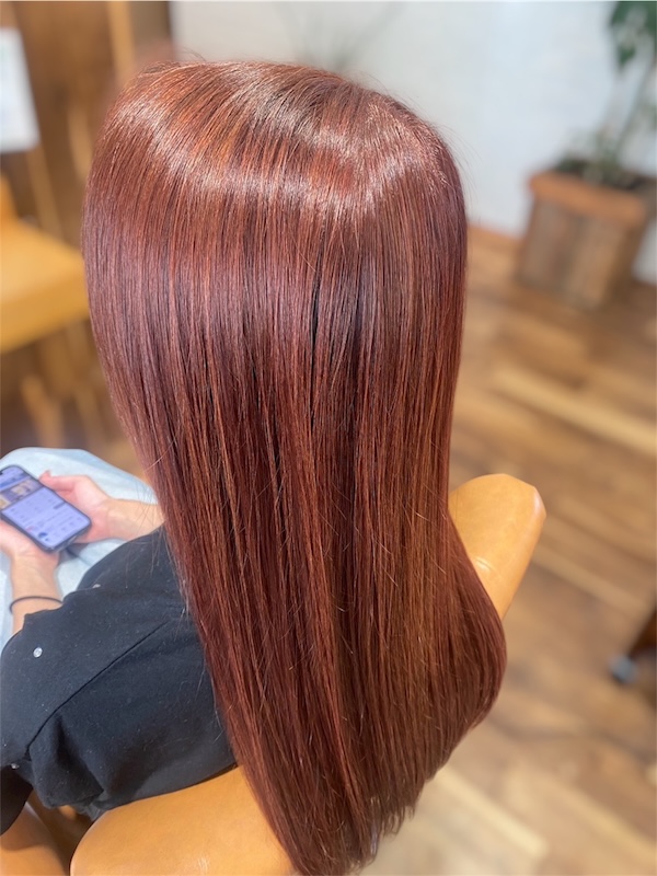 女性ストレートヘア&カラー